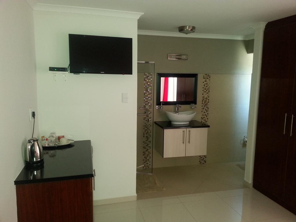 Discovery Guest House Windhoek Dış mekan fotoğraf